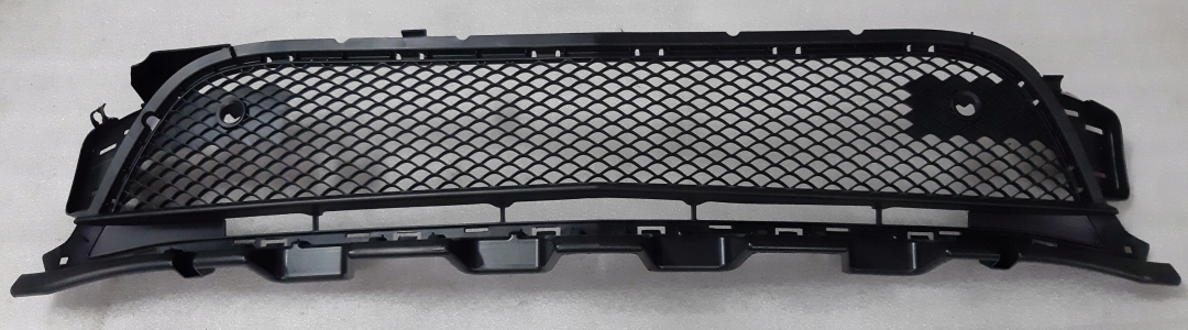 FRONT BUMPER LOWER GRILLE AMG CLA45 (CENTER)